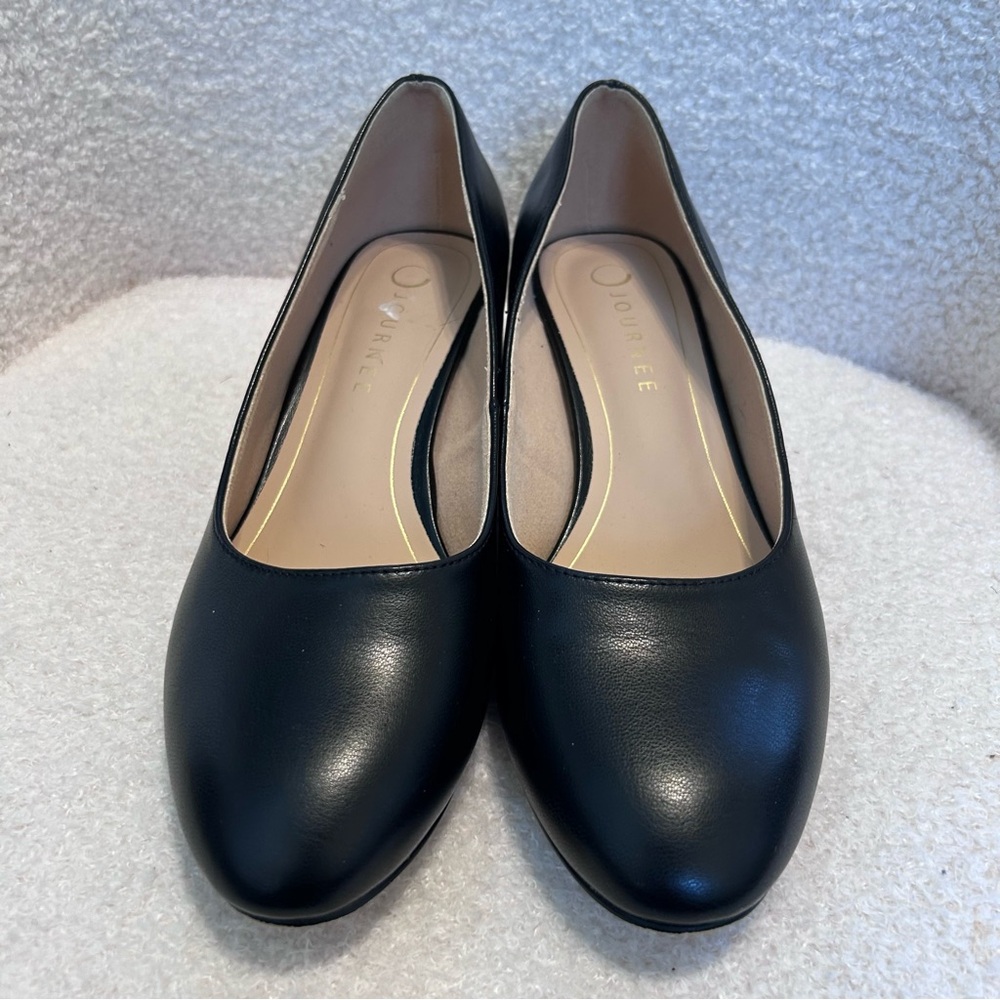 Journee Saarri Black Block Heel Pumps Slip On Shoes size 9 - Picture 4 of 6